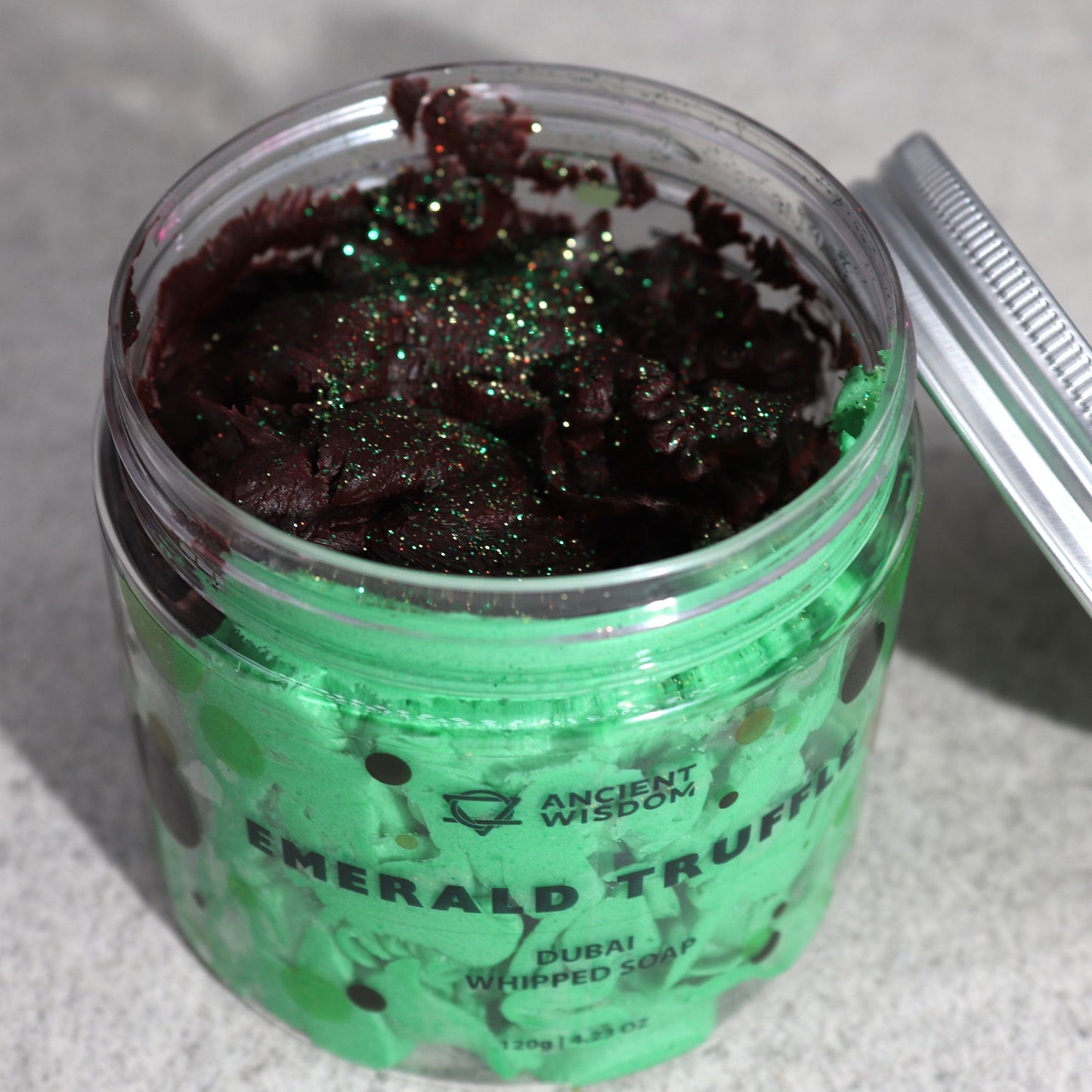 Šlehané krémové mýdlo Dubai – Emerald Truffle 120 g