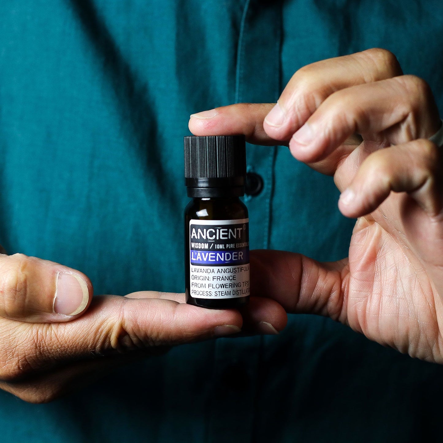 10 ml éterického oleje z levandule