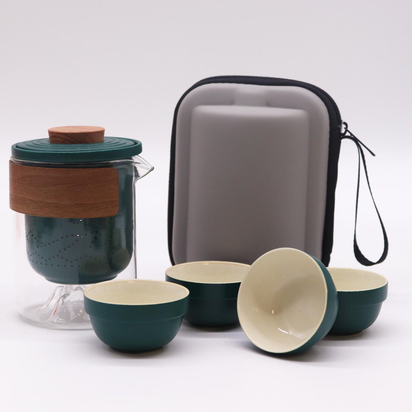 Set cestovní čajové konvice Mountain – Čtyři přátelé – cestovní balení