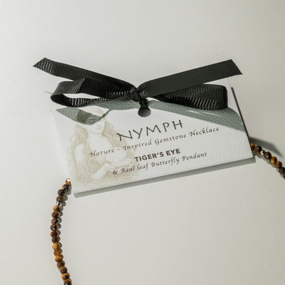 Minerální náhrdelník Nymph s motýlem – tygří oko