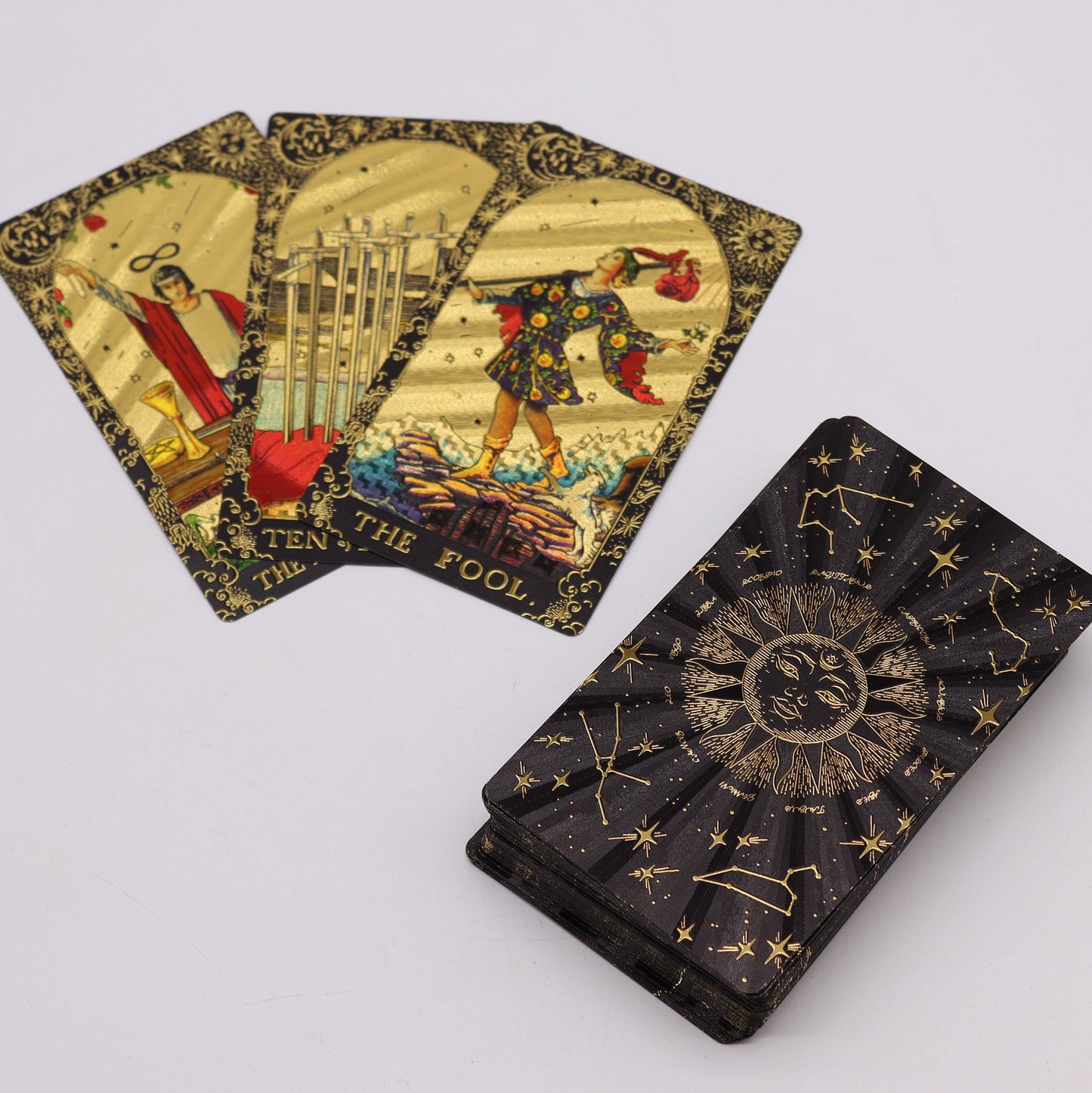 Tarot se zlatou fólií – Ať magie začne – dárková krabička