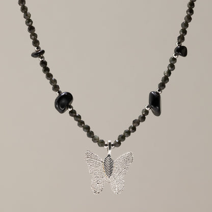 Minerální náhrdelník Nymph s motýlem – černý obsidián