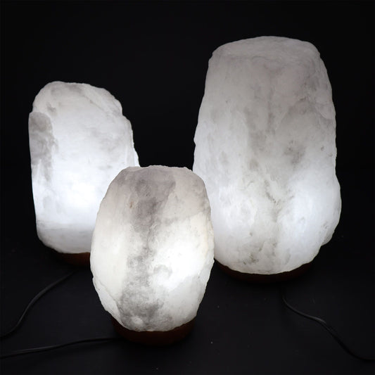 Bílá solná lampa s podstavcem, 2–3 kg