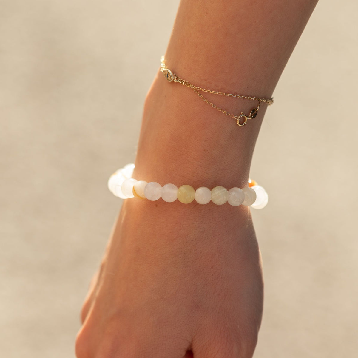 Jemný minerální náramek Petite – Moon Jade