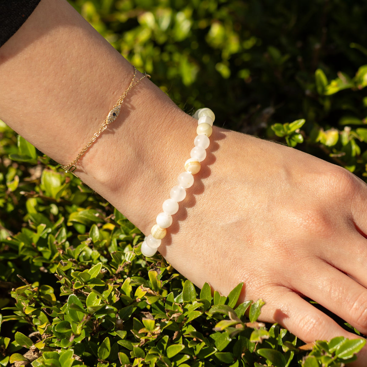 Jemný minerální náramek Petite – Moon Jade