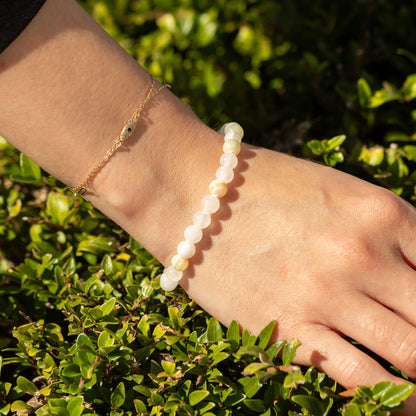 Jemný minerální náramek Petite – Moon Jade