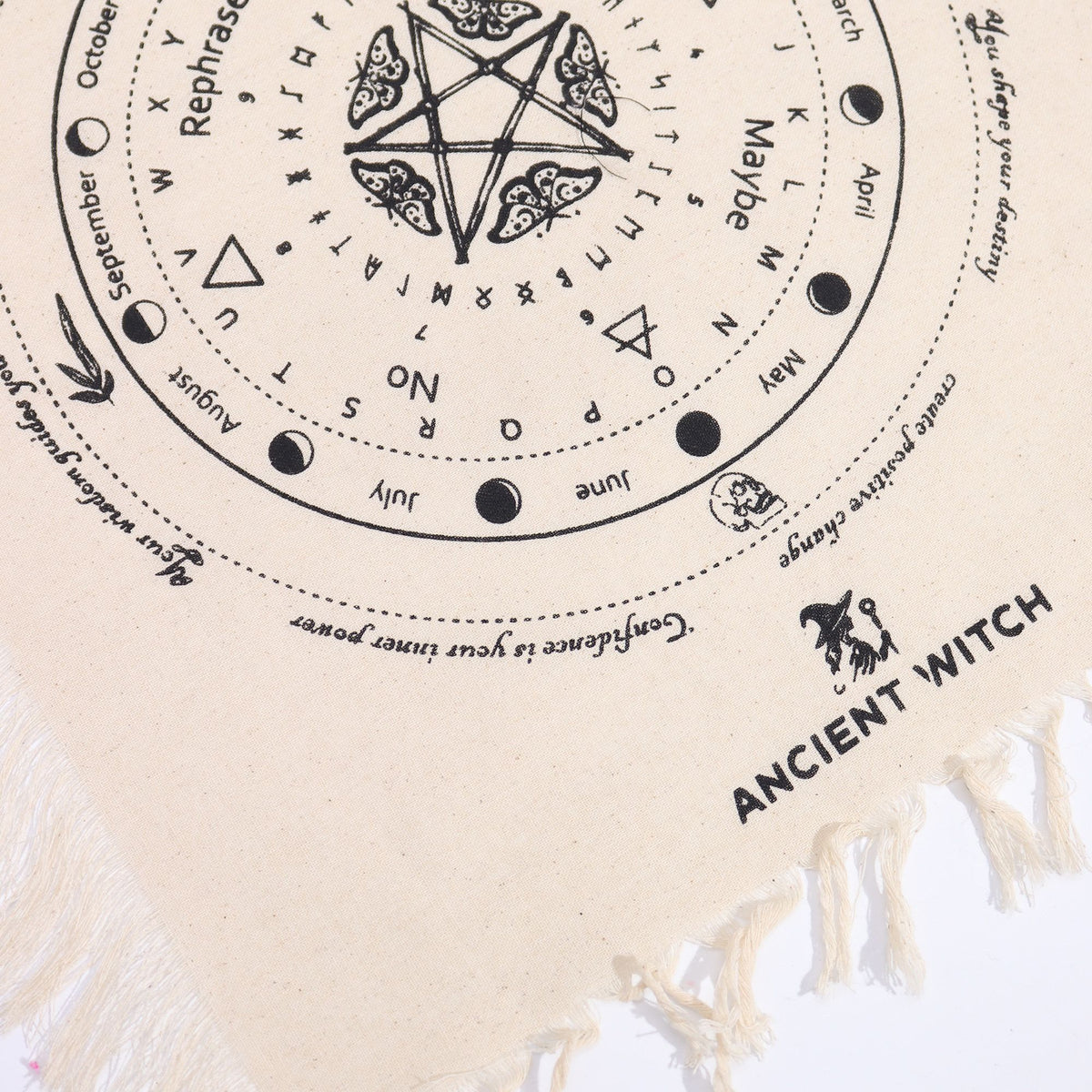 Podložka pro kyvadlo Ancient Witch – Můra · přírodní a černá